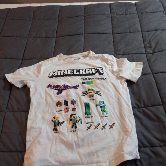old navy minecraft t shirt boys size 10-12 (large) - Picture 1 of 3